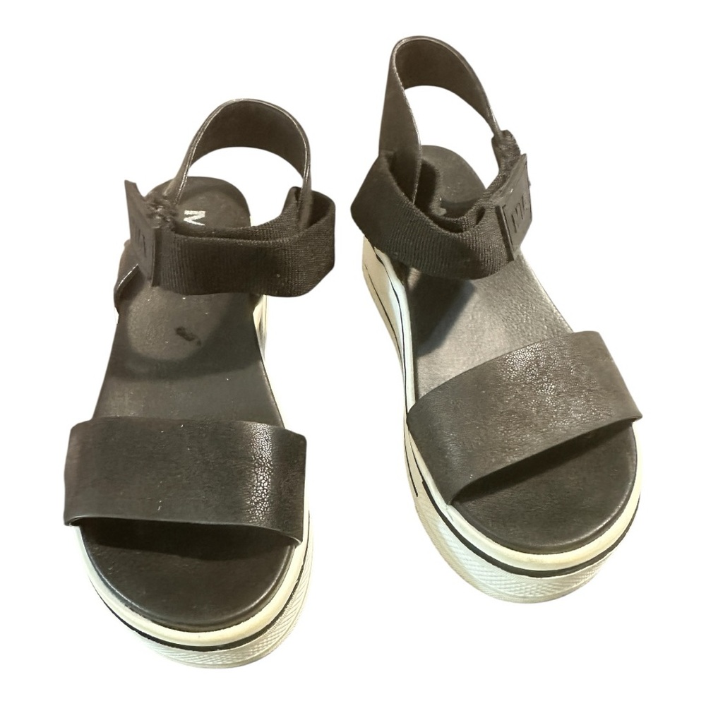 MIA Black Sandals Sleek Design Comfortable Fit